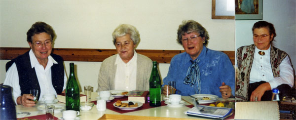 Das Team (von links): Gisela Knebel, Renate Schmieder, Gustel Gail, Christa Scheffler-Löwenstein.